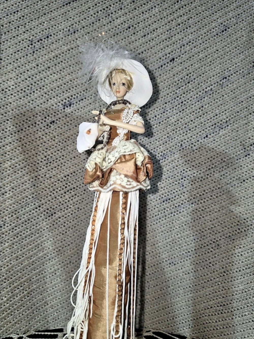 Duck House Heirloom Dolls Donna Western Figurine Decor Brown & White